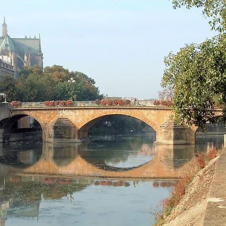 بيت ضيافة Ferme Sainte Marie 4*